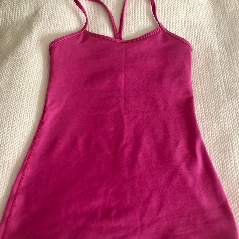 Lululemon tank size 4